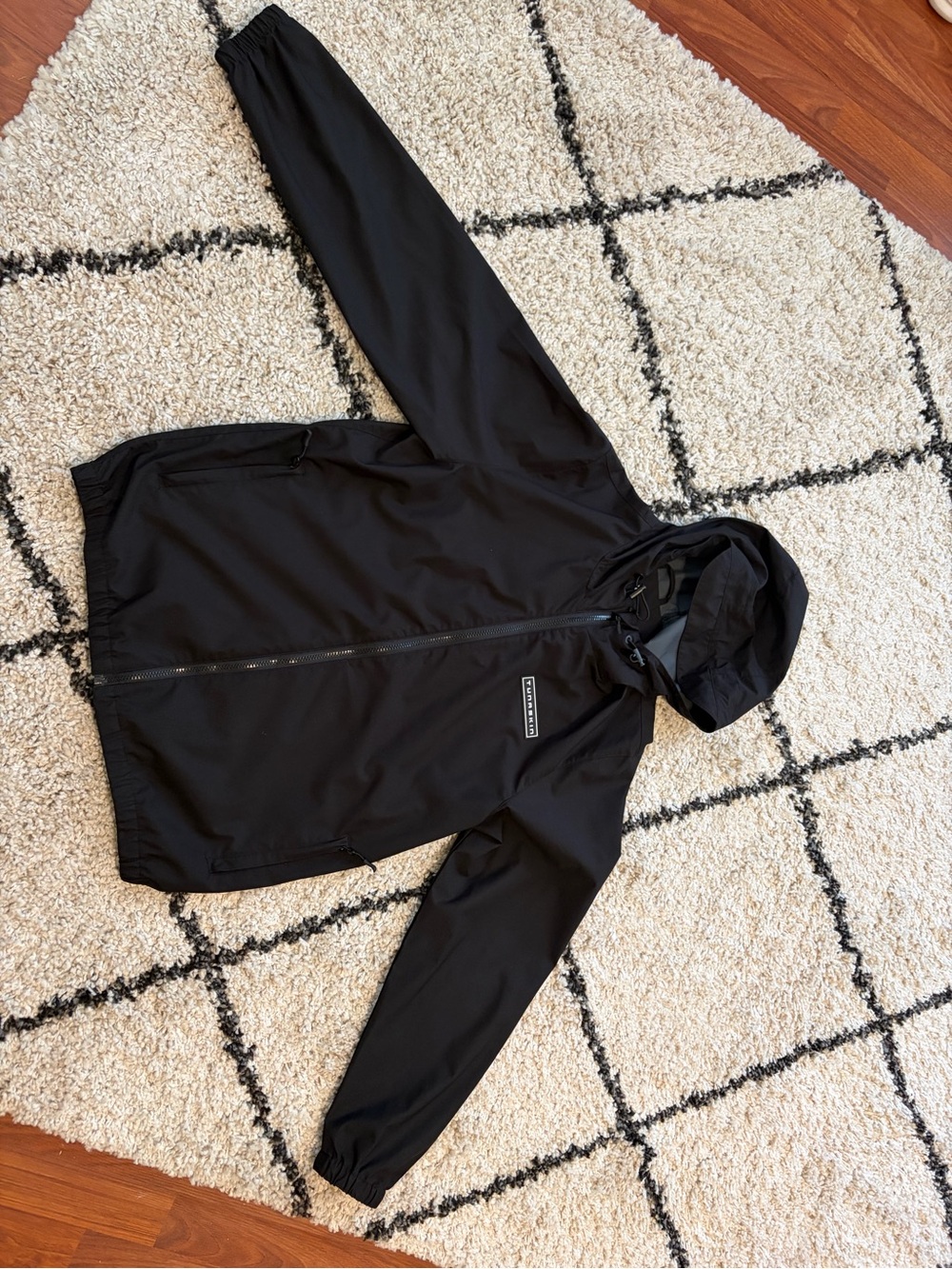 Tuna skin black poly jacket with hood  med